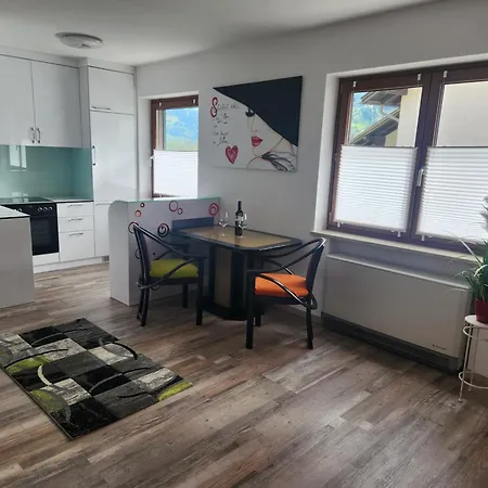 Auszeit Am Berg Apartamento *